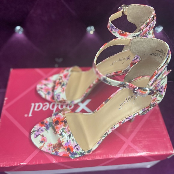 Floral print Heels - Picture 5 of 5